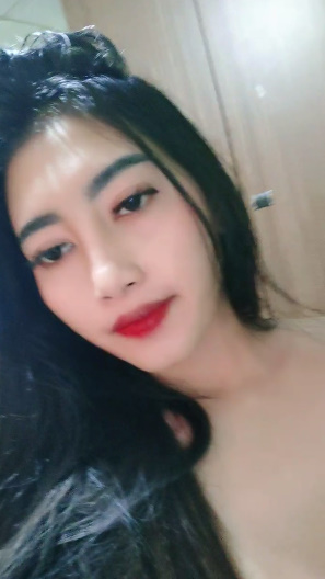 looking makes it hot_51