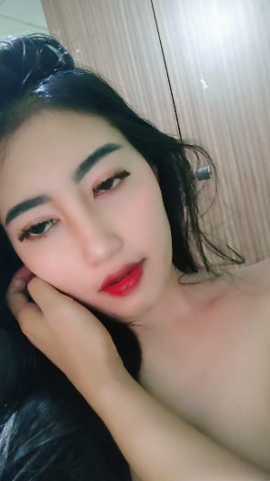 looking makes it hot_51