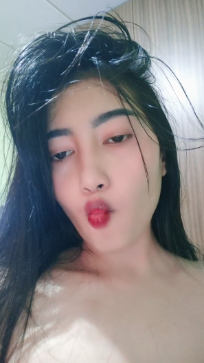 looking makes it hot_51