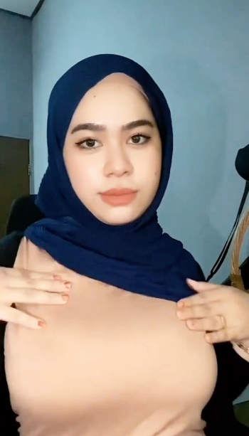 looking makes it hot_52