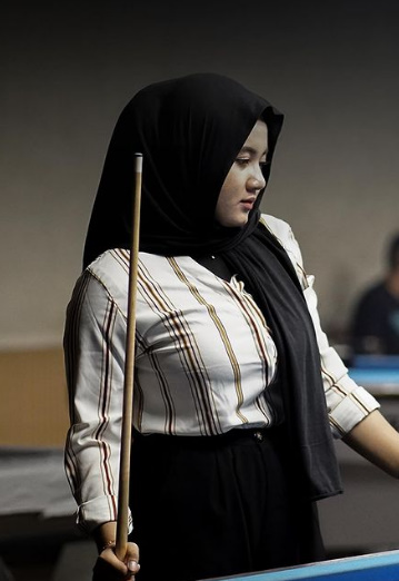 looking makes it hot_52