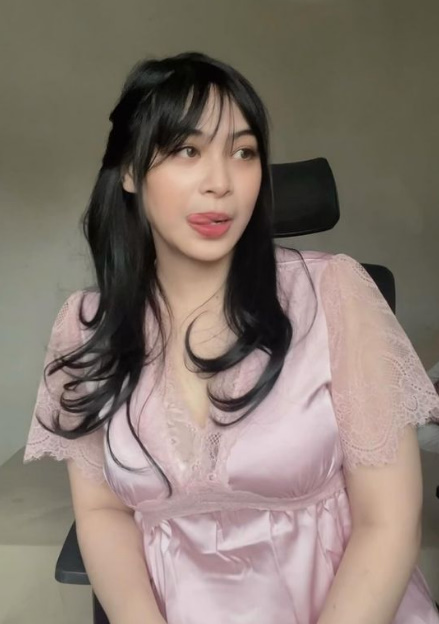 looking makes it hot_52