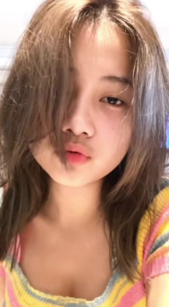 looking makes it hot_52