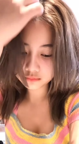 looking makes it hot_52