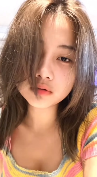 looking makes it hot_52