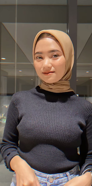 looking makes it hot_53