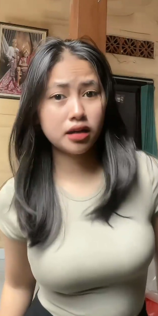 looking makes it hot_55