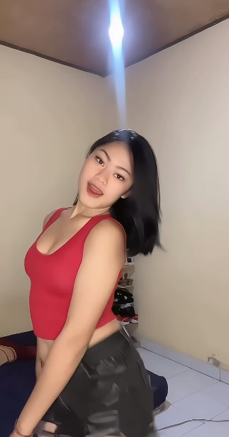 looking makes it hot_55