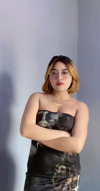 looking makes it hot_55