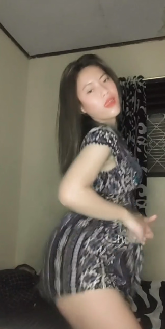 looking makes it hot_55