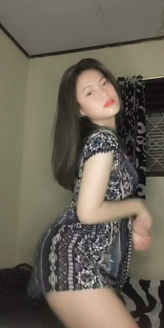 looking makes it hot_55