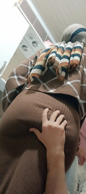 looking makes it hot_56