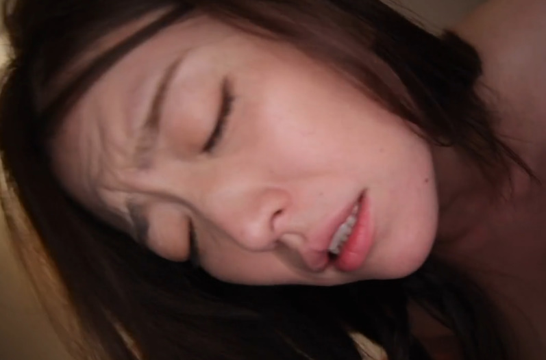 looking makes it hot_57