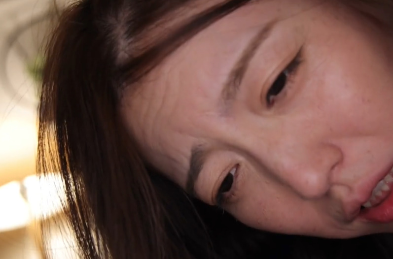 looking makes it hot_57