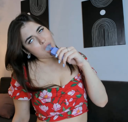 looking makes it hot_58