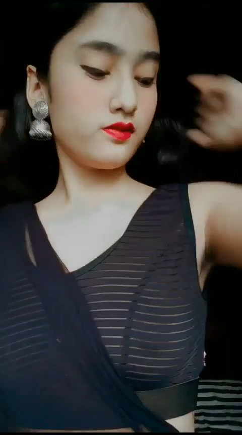 BD girl Zerin tasnim chowa showing boobs