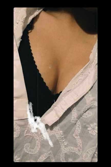 BD girl Zerin tasnim chowa showing boobs