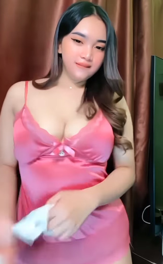 looking makes it hot_59