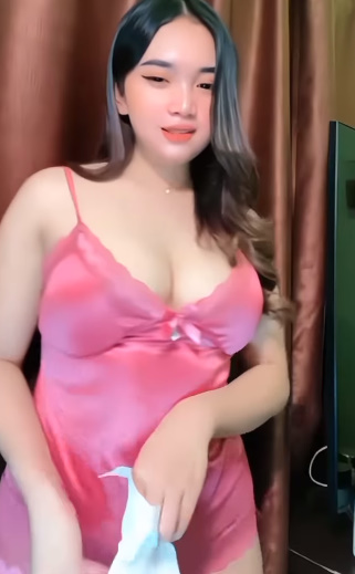 looking makes it hot_59