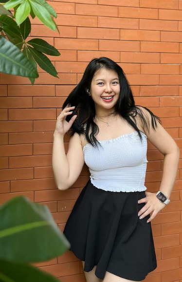 looking makes it hot_60