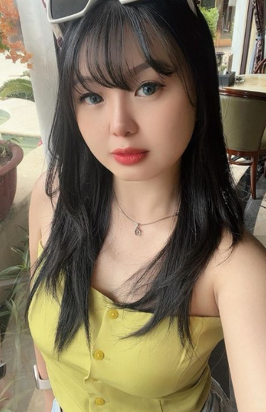 looking makes it hot_60