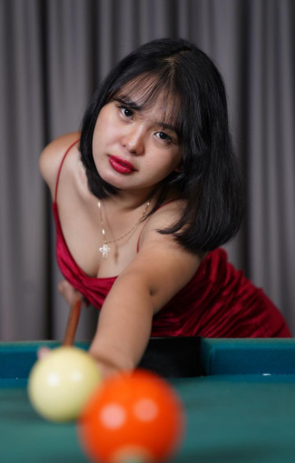 looking makes it hot_60