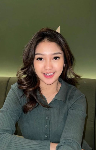 looking makes it hot_60