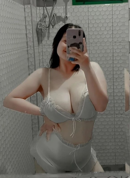 looking makes it hot_60