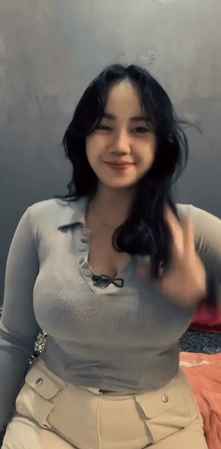 looking makes it hot_60