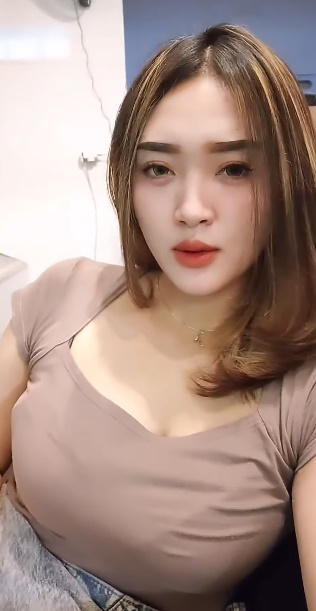 looking makes it hot_60