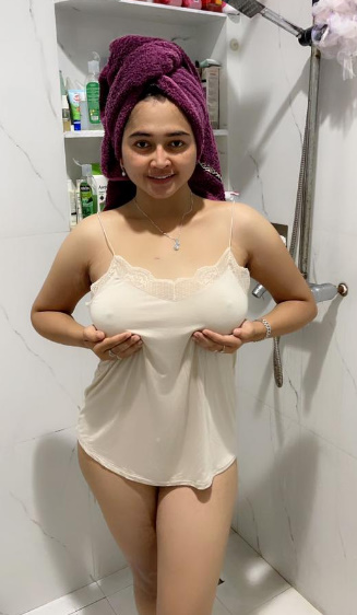 looking makes it hot_61