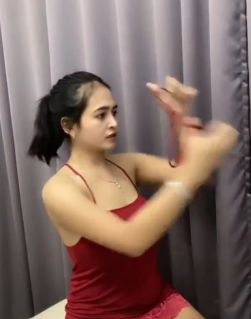 looking makes it hot_61