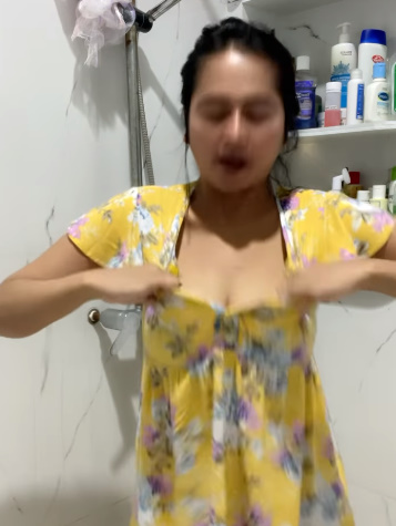 looking makes it hot_61