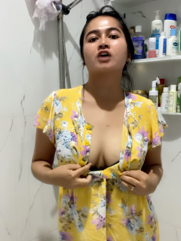 looking makes it hot_61