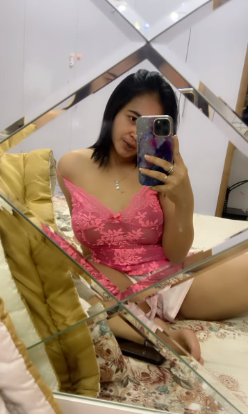 looking makes it hot_61