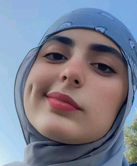 looking makes it hot_63