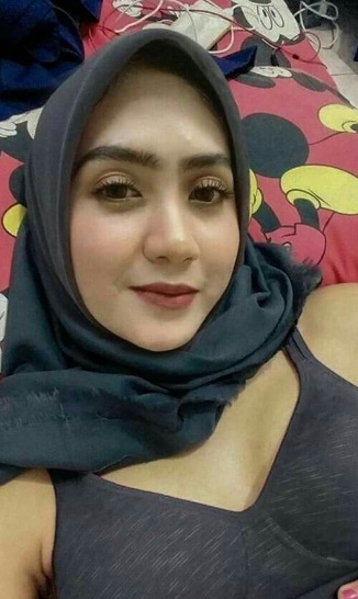 looking makes it hot_63