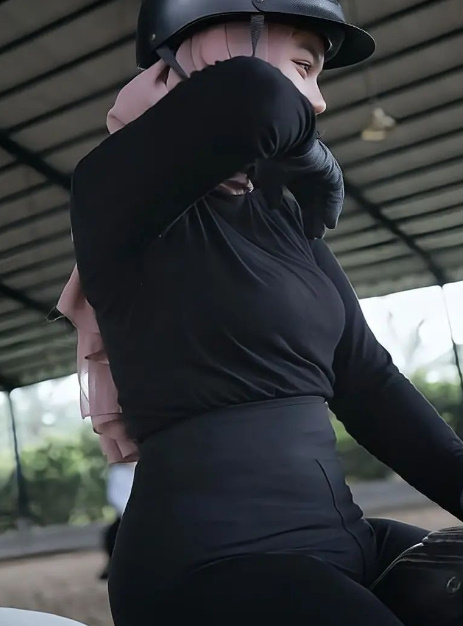 looking makes it hot_63