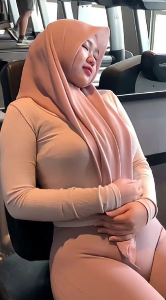 looking makes it hot_63