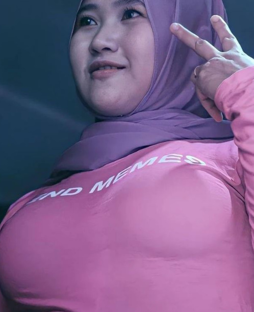 looking makes it hot_63