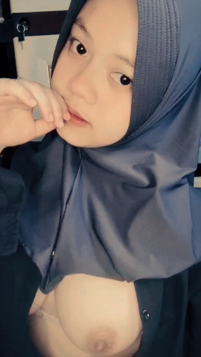 looking makes it hot_64