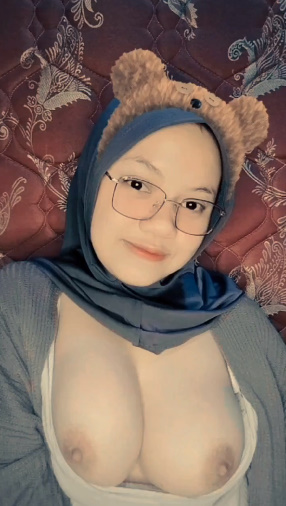 looking makes it hot_64