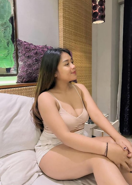 looking makes it hot_64