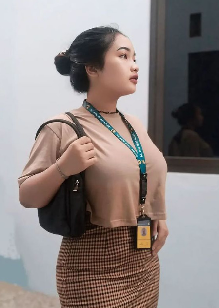 looking makes it hot_64