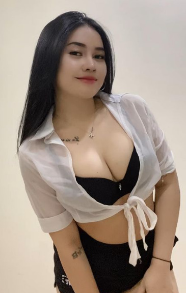 looking makes it hot_65