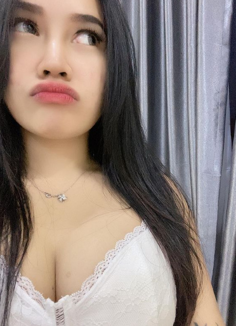 looking makes it hot_65