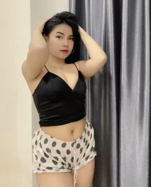 looking makes it hot_65