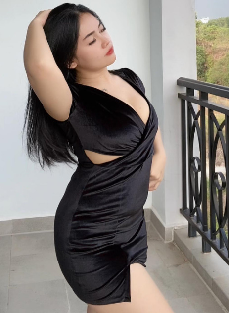 looking makes it hot_65