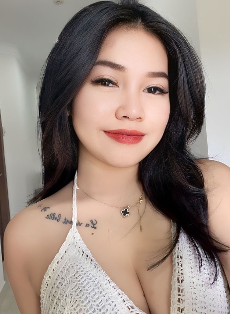 looking makes it hot_65