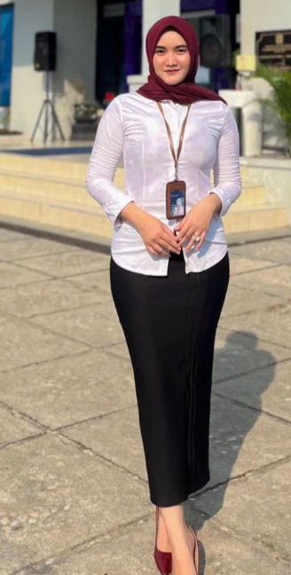 looking makes it hot_66